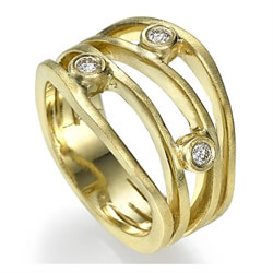 Picture of 0.12 carat anniversary ring